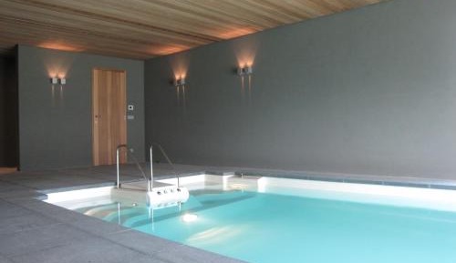 Nine-Bedroom Holiday Home