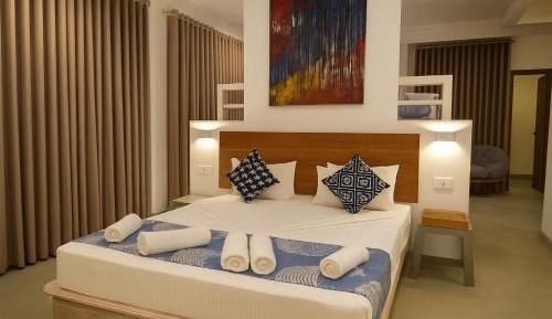 Deluxe Family Suite