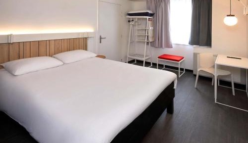 Standard Double Room - Courtyard Side