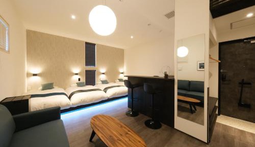 Quadruple Room with Private Bathroom