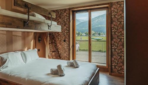 Triple Room with Mountain View