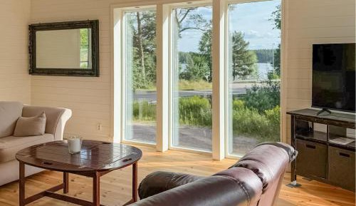 Seven-Bedroom Holiday Home