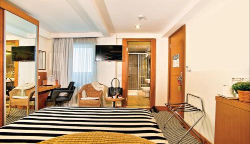 Standard Double or Twin Room- No View