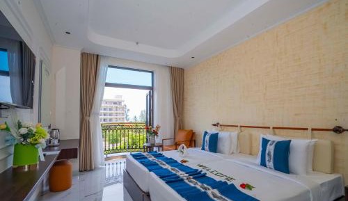 Deluxe Twin Room with Sea View
