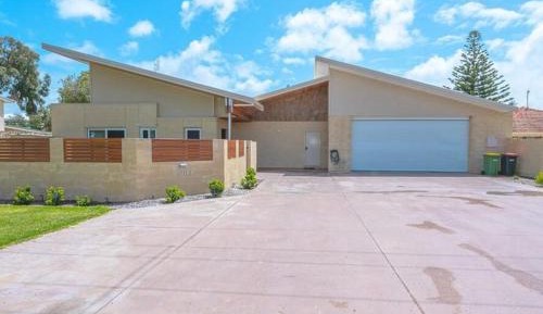 Five-Bedroom Apartment