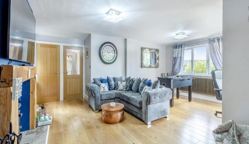 Four-Bedroom Holiday Home
