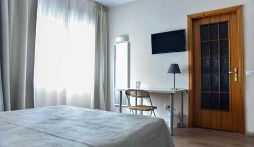Double or Twin Room with Private Bathroom