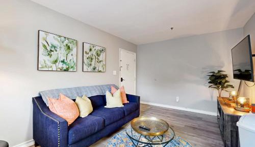 One Bedroom Apartment