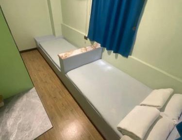 Basic Triple Room with Shared Bathroom