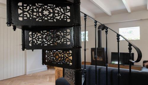Deluxe Two-Bedroom Apartment with Garden View