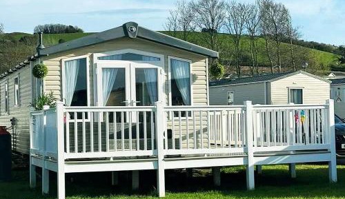 Three-Bedroom Holiday Home 