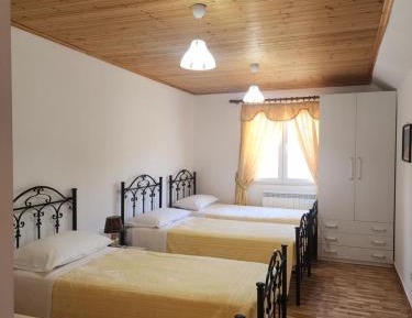 Quadruple Room with Garden View