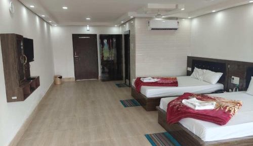 Deluxe Queen Room with Two Queen Beds