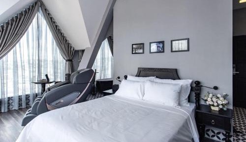 Deluxe Junior Suite