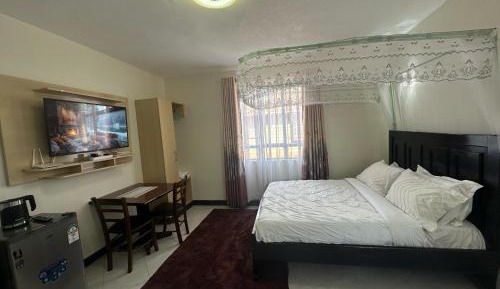 Studio Apartment with Queen Bed