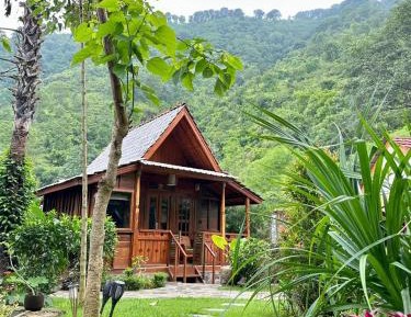 Cottage with Garden View