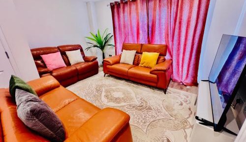 Two-Bedroom Deluxe Apartment