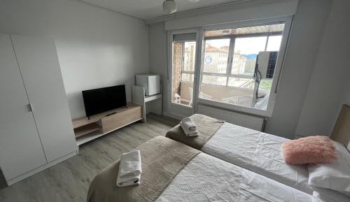 Triple Room with Extra Bed and Private Bathroom
