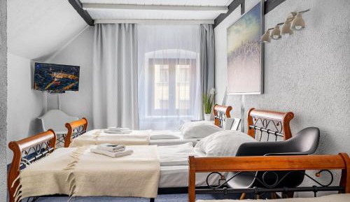 Triple Room with City View