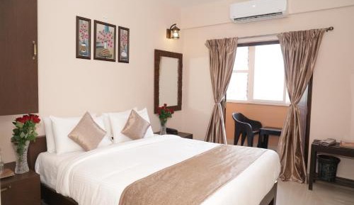 Queen Room with Balcony