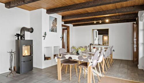 Five-Bedroom Holiday Home