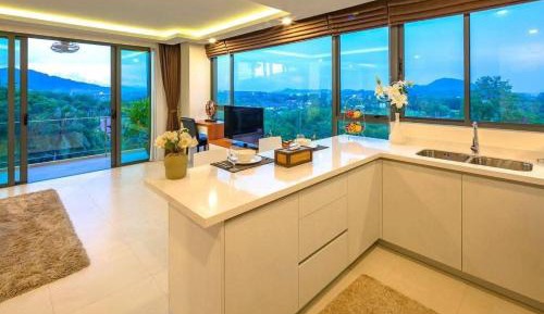 Apartment with Garden View