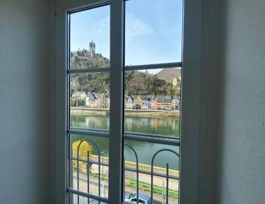 Double Room with River and Castle View