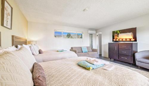 Triple Room with Private Bathroom