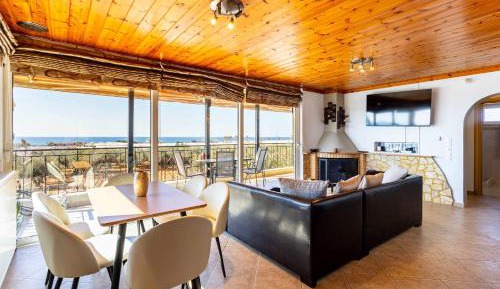 Two-Bedroom Apartment with Sea View