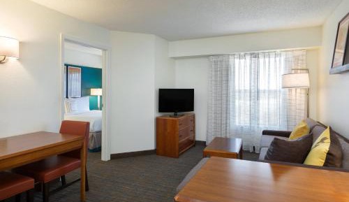 One-Bedroom Queen Suite with Sofa Bed
