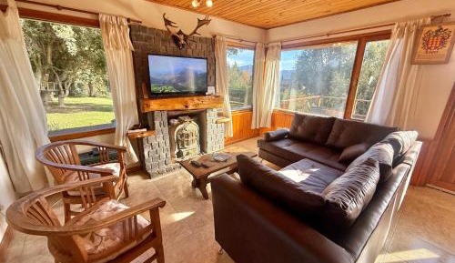Three-Bedroom Chalet with lake view