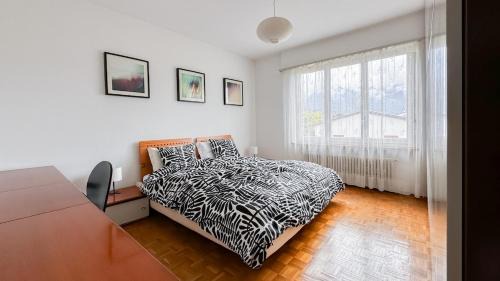 Three-Bedroom Apartment with Mountain View