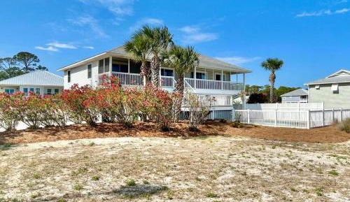 Four-Bedroom Holiday Home