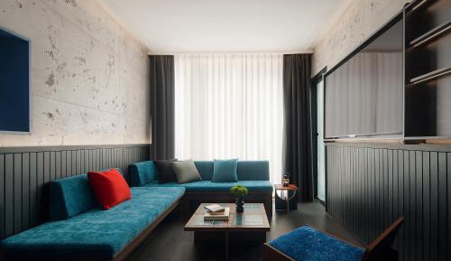 One-Bedroom Suite
