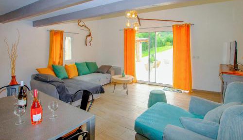 Eight-Bedroom Holiday Home