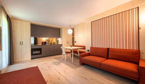 Apartment with Garden View