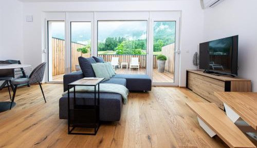 One-Bedroom Apartment with View