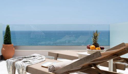 Double or Twin Room with Sea View