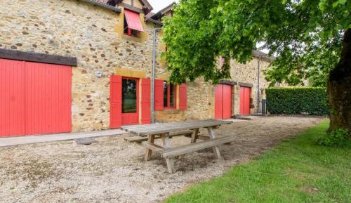 Holiday Home (9 Adults)