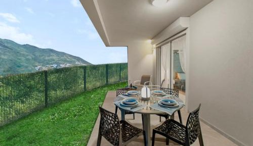 One-Bedroom Apartment with Garden View