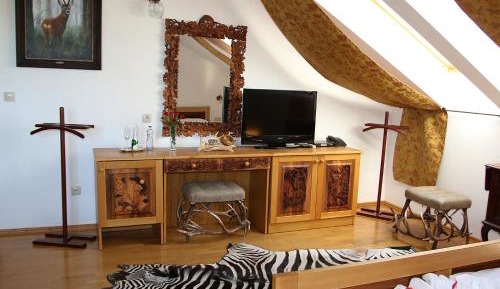 Junior Suite with Spa Bath
