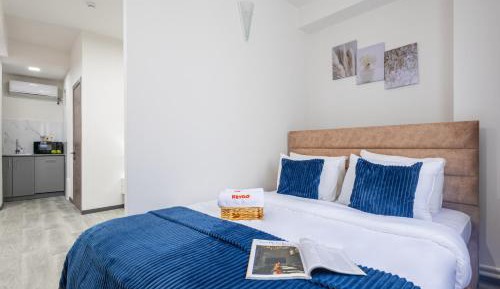 Studio Apartment with One Double Bed