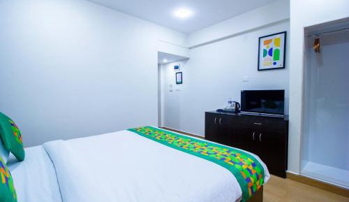 Standard Room with Garden View