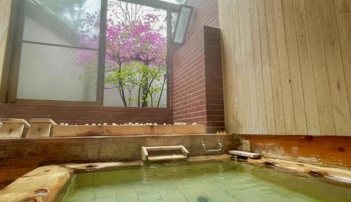Twin Room with Shared Bathroom