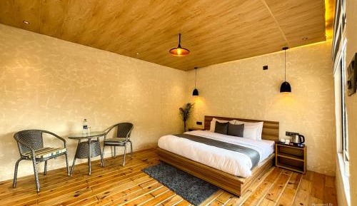 Superior King Room