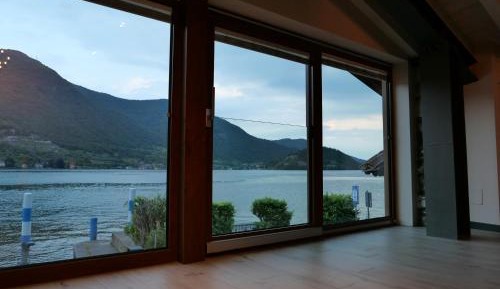 Suite with Lake View