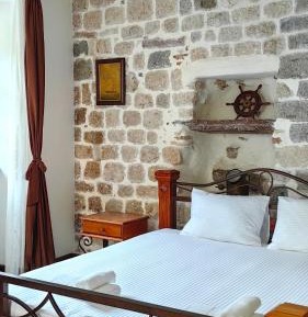 Studio Apartment with King Bed