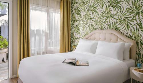 Queen Room