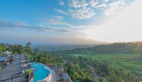 Royal Jacuzzi Pool Villa