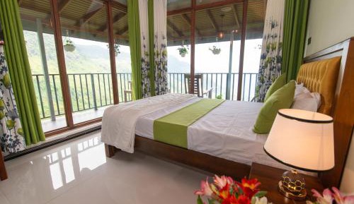 Family Room with Mountain View